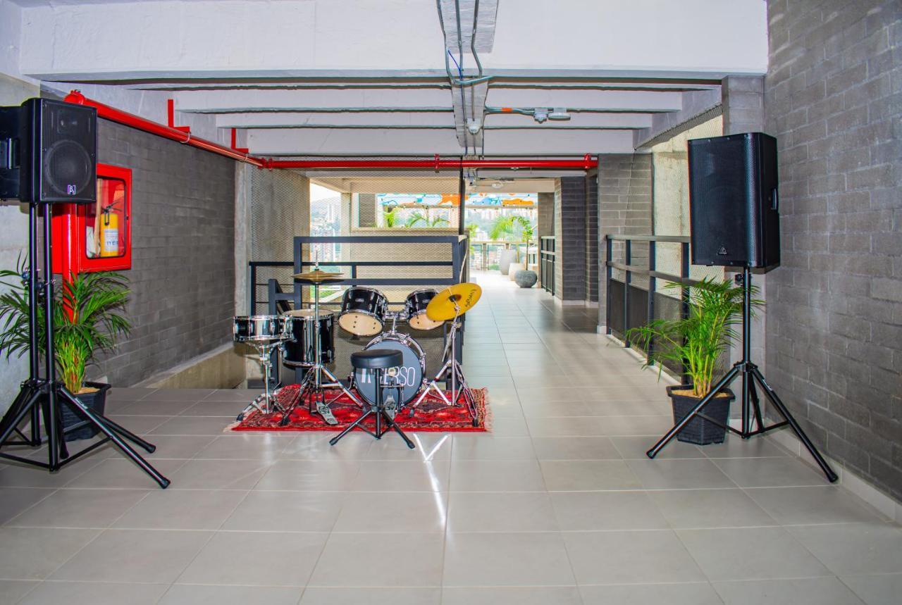 Inverso Cl 47 Coliving Меделин Екстериор снимка